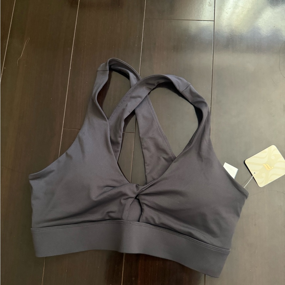 Fabletics BNWT Women's Gray Sports Bra
